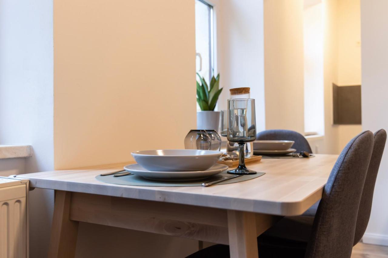 Design 2r Neustadt - Garten - Elbnahe - Airport Apartment *